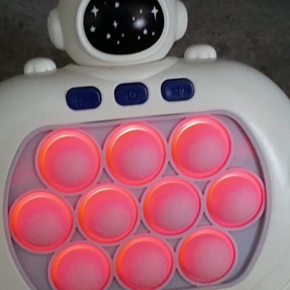 Kids Light-Up Pop Sensory Game Toy -4 In 1